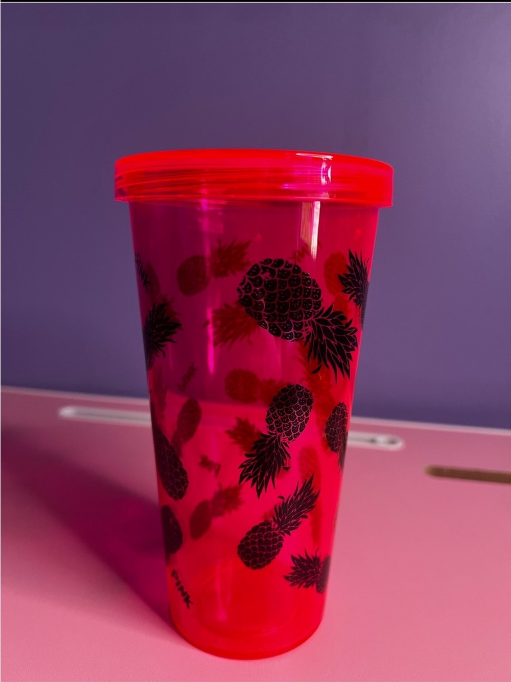 VS PINK 2010s tumbler